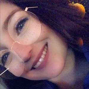 Meet your Posher, Molly